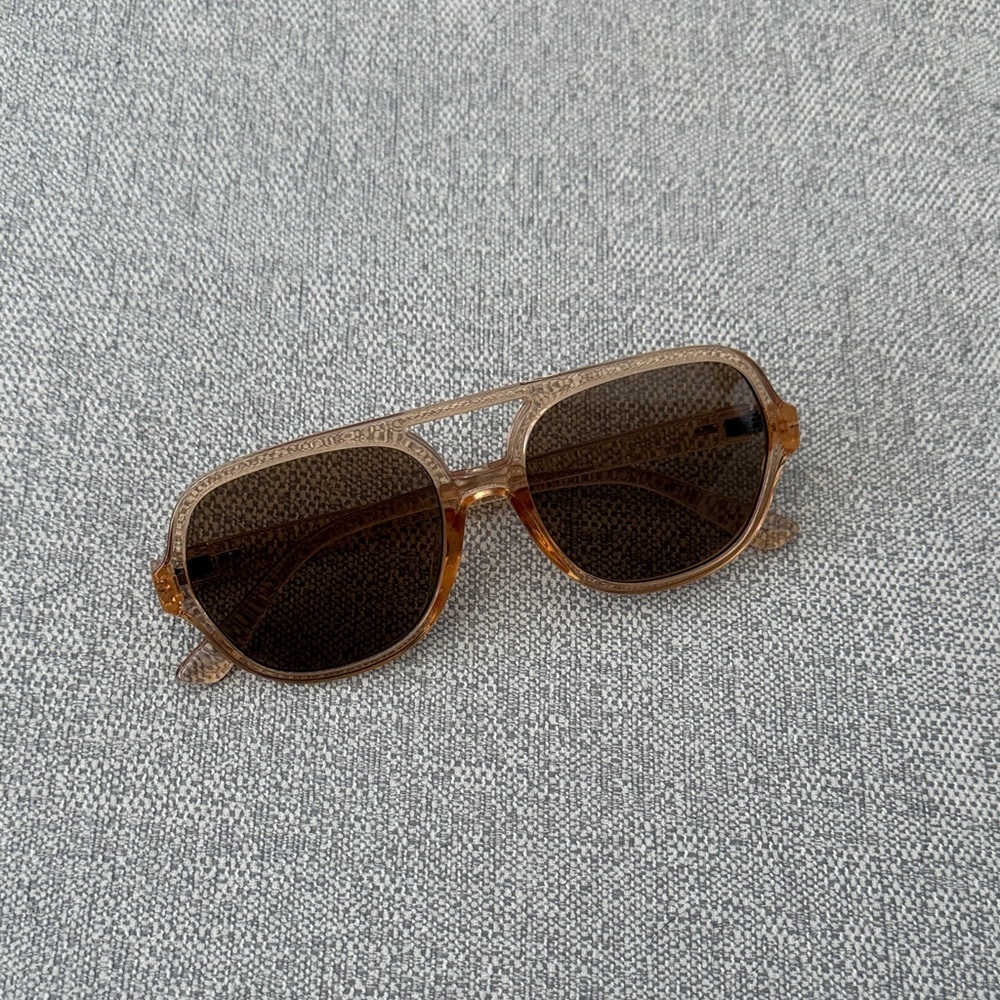 Plastic Aviator Sunglasses